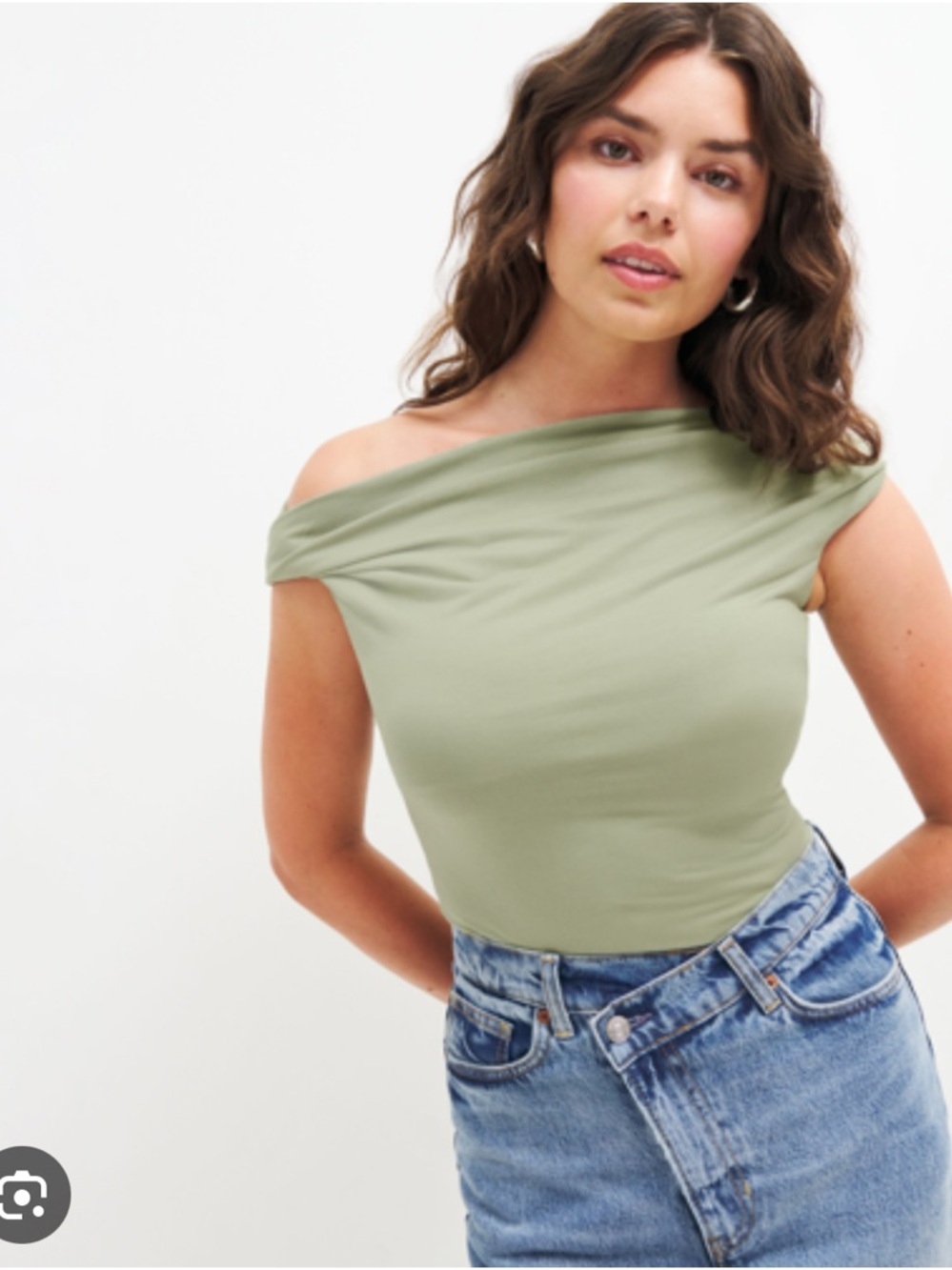 Reformation cell off the shoulder top in artichoke xs